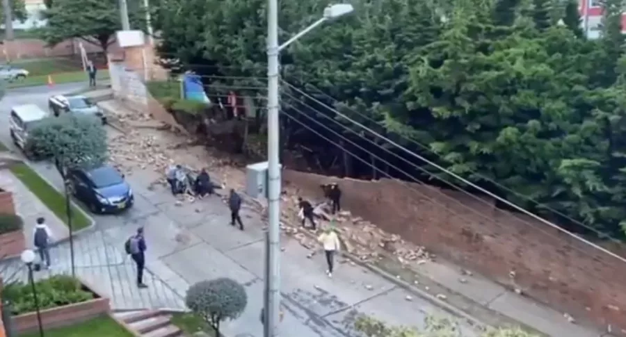 Desplome de muro en la avenida Circunvalar con calle 70
