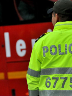 Policía en Transmilenio