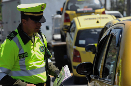 Policía de Tránsito.