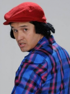 Manuel Medrano, cantante, y Hassam, humorista.