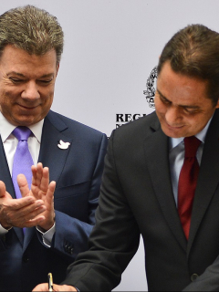 Juan Manuel Santos, expresidente; Germán Vargas Lleras, exvicepresidente; Aída Merlano, excongresista; y Vicky Dávila, periodista.