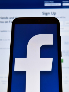 Facebook-SIC