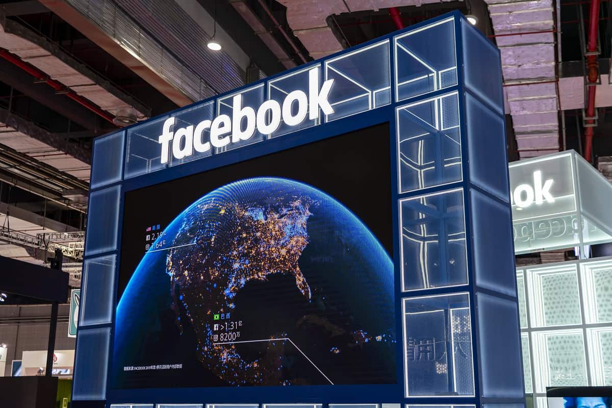 Facebook1