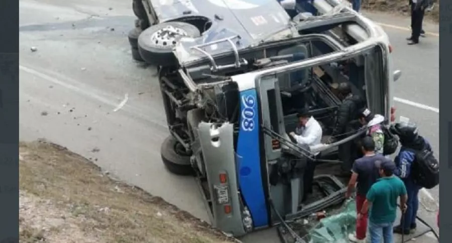 Accidente de bus en la vía Bogotá-Tunja