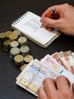 Pesos colombianos