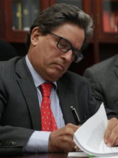 Ministro de Hacienda, Alberto Carrasquilla.