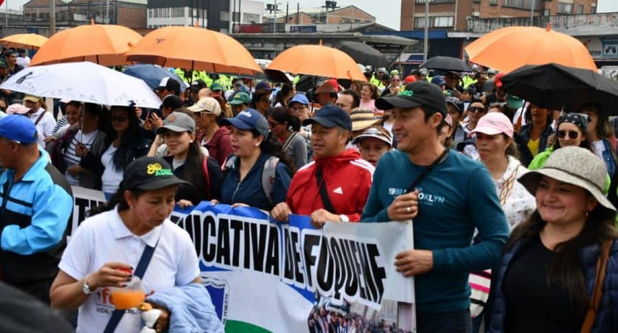 Marcha de profesores en Colombia.