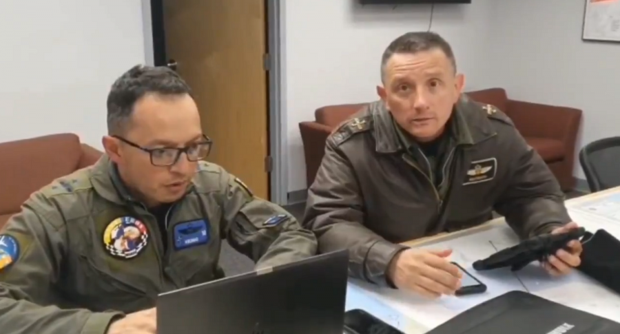 Miembros de la Fuerza Aérea de la misión para traer a colombianos de Wuhan
