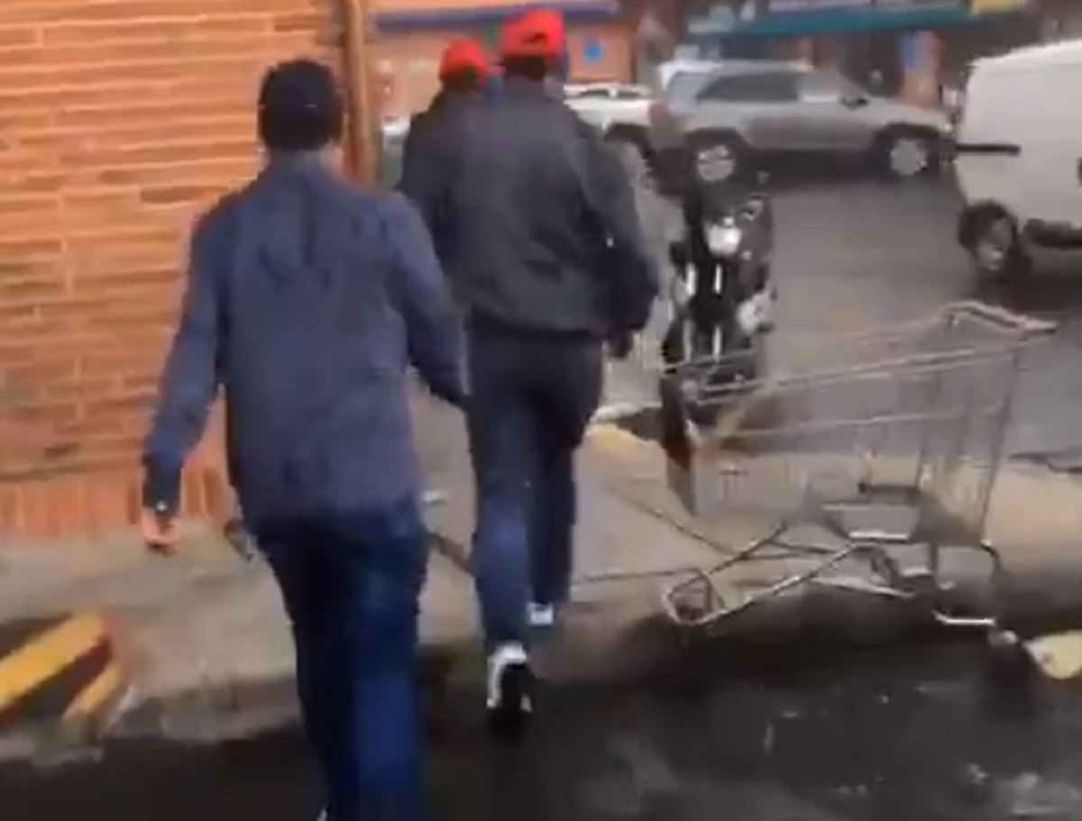 Acosadores