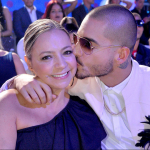 Maluma, cantante, con su mamá, Marlli Arias.