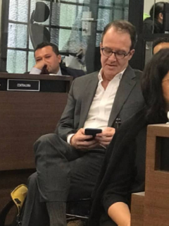 El concejal Julián Espinosa y el gerente del metro Andrés Escobar