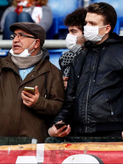 Hinchas-con-tapabocas