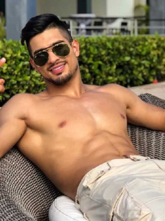 Juan David Aldana, actor, modelo y deportista, y Marilyn Oquendo, cantante e 'influencer'.