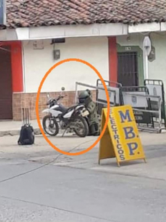 Desactivan moto con explosivos en Pradera