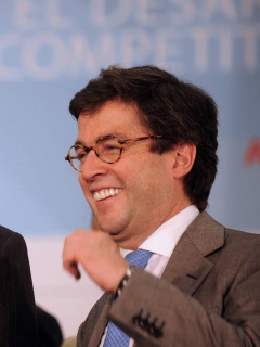Presidente del BID habla sobre ser candidato