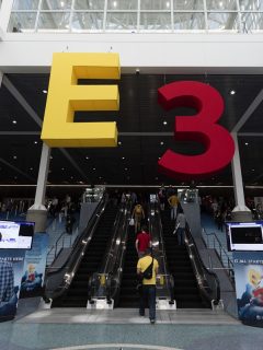 E3