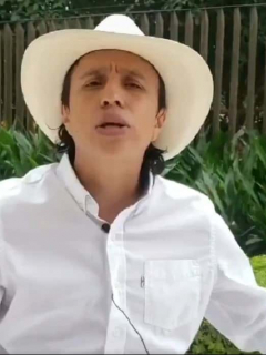 'Manguito' y Gustavo Bolívar chocan en el Senado