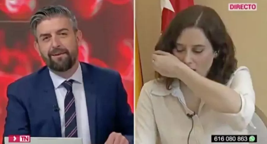 Política española tose durante entrevista.