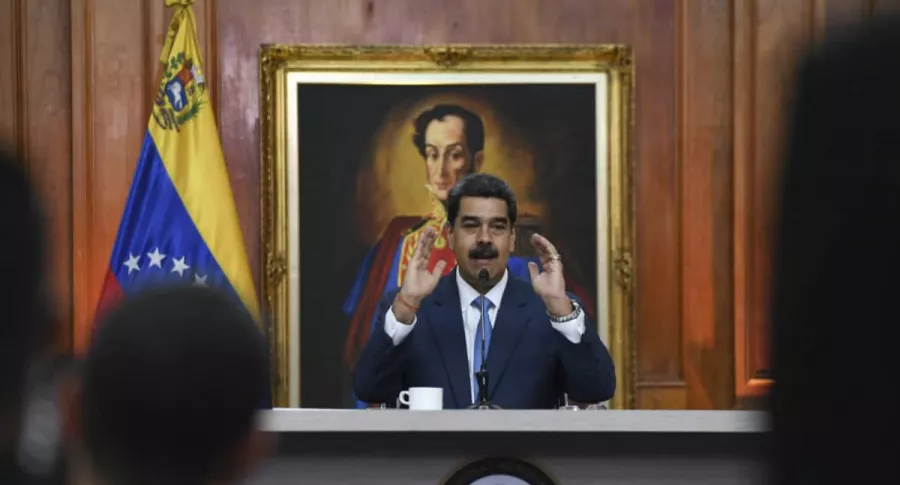 Maduro pide plata al FMI para combatir coronavirus