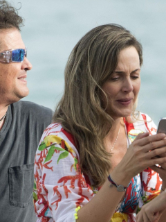 Carlos Vives, cantante, y Claudia Elena Vásquez, exreina.