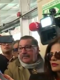 Presidente Duque y periodistas.