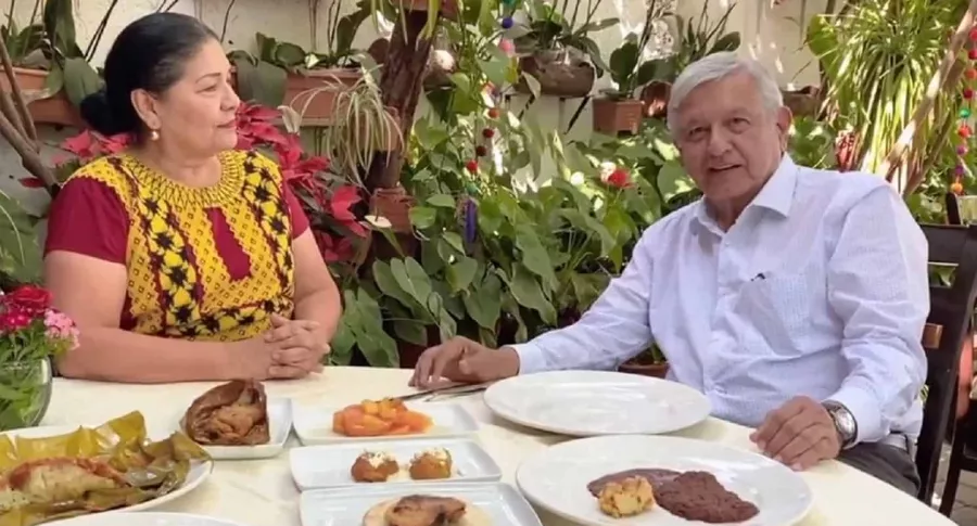 Andrés Manuel López Obrador invita a salir a los restaurantes en crisis por COVID-19