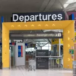 Puerta de salidas en el aeropuerto de Brisbane, Australia, en medio de la pandemia por coronavirus COVID-19