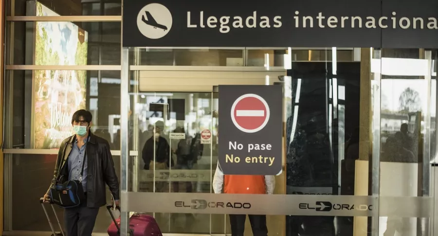 Llegadas internacionales del aeropuerto El Dorado de Bogotá, durante la pandemia de coronavirus COVID-19