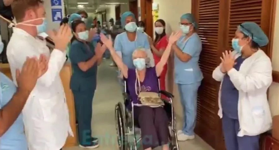 Mujer de 85 años que superó el coronavirus en Cartagena
