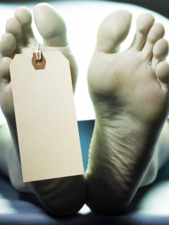 Mujer muerta