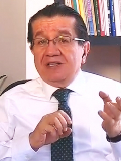 Fernando Ruiz Gómez, ministro de Salud