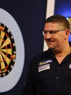 Gary Anderson, bicampeón mundial de dardos