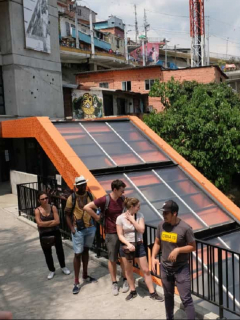 Guía de turistas, imagen de referencia.