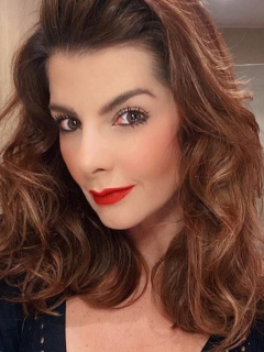 Carolina Cruz, presentadora.