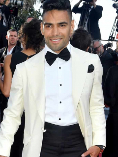 Falcao García, futbolista, con su esposa Lorelei Tarón, cantante.
