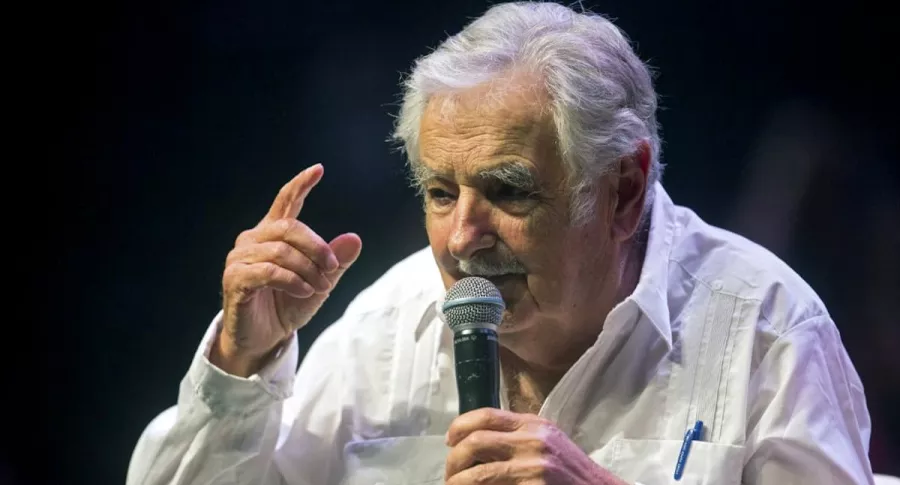 Pepe Mujica califica proceso de paz en Colombia como fallido.