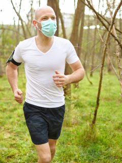 Hacer deporte con tapabocas