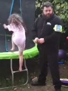 Portero que hace teletrabajo.