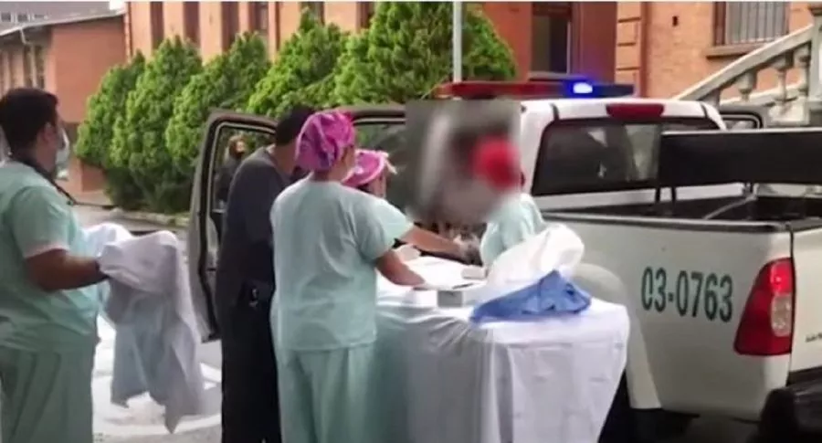 Capturada por hurto dio a luz en patrulla en Medellín