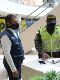 Cierran centro comercial en Barranquilla