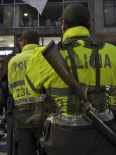Policías