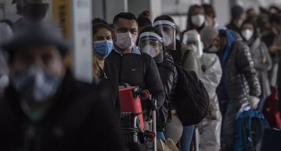 Coronavirus sigue entrando al país desde el exterior, en vuelos humanitarios