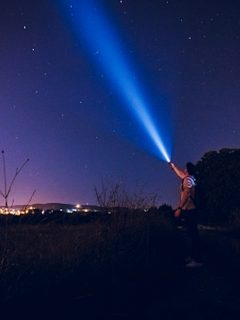 Vida extraterrestre inteligente es poco probable.