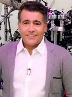 Carlos Calero, presentador.