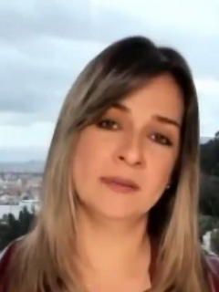 Vicky Dávila, y Pilar Velásquez V.