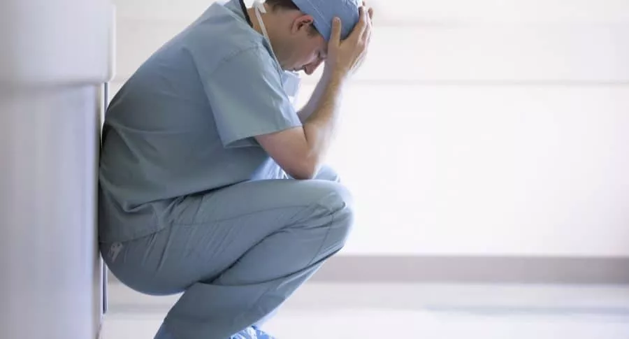 Médicos denuncian que hace 11 meses no les pagan el sueldo
