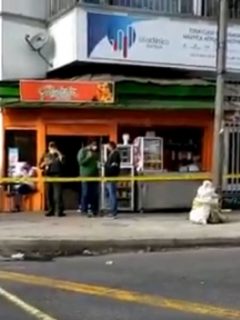 Violenta balacera en Bogotá por robo de una ferretería.