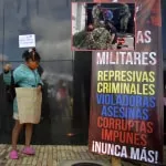 Indígenas protestan en contra de militares que abusaron de nina de 12 años del pueblo Embera Chamí.