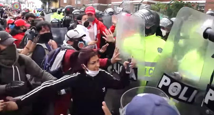 Protestas en Bogotá por violanción de niña indígena
