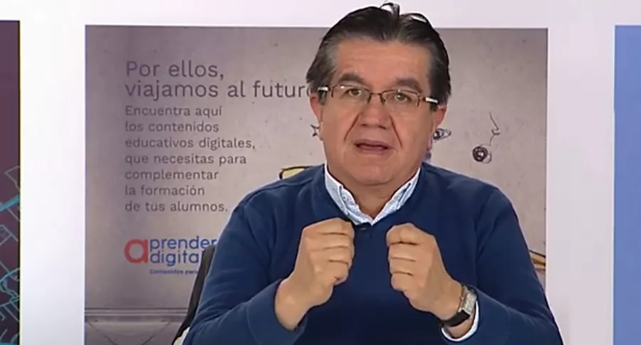 Fernando Ruiz, ministro de Salud